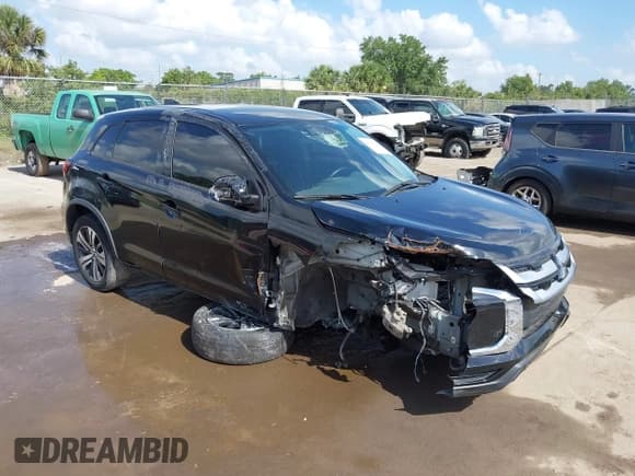 ✅ 2020 Mitsubishi Outlander ES • VIN: JA4AR3AU8LU028620 • Lot: 42176148. Listed on IAAI with 84,100 mi. Free auction sales archive from the USA and detailed vehicle history report at DreamBid. Image 1.
