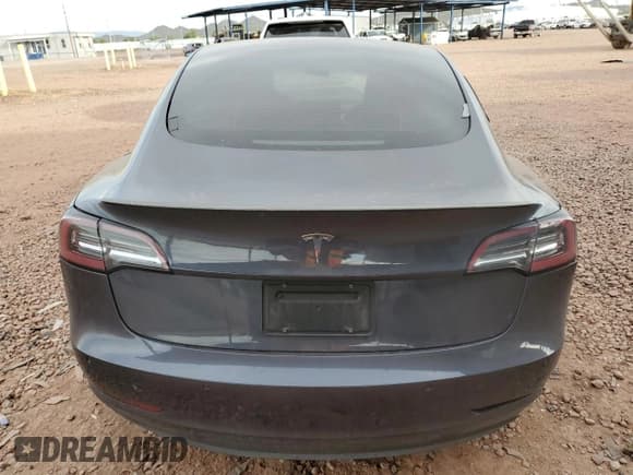 ✅ 2022 Tesla Model 3 • VIN: 5YJ3E1EAXNF189996 • Лот: 90642805. Опубликован ранее на Copart с пробегом Не указан. Бесплатный доступ к архиву аукционных продаж из США и подробный отчёт об истории автомобиля на DreamBid. Изображение 6.