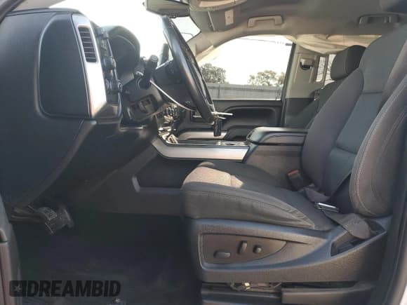 ✅ 2017 Chevrolet Silverado 1500 LT • VIN: 3GCUKREC0HG302284 • Lot: 85297135. Listed on Copart with 127,698 mi. Free auction sales archive from the USA and detailed vehicle history report at DreamBid. Image 7.