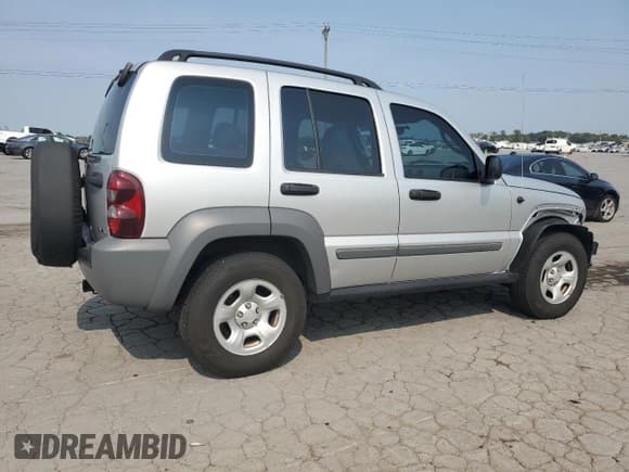 ✅ 2005 Jeep Liberty Sport • VIN: 1J4GK48K55W560410 • Lot: 69674655. Listed on Copart with 205,636 mi. Free auction sales archive from the USA and detailed vehicle history report at DreamBid. Image 3.