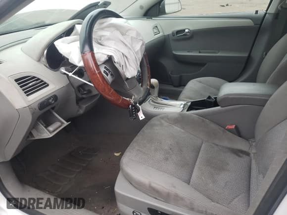 ✅ 2011 Chevrolet Malibu 1LS • VIN: 1G1ZB5E15BF311688 • Lot: 78182744. Listed on Copart with 143,067 mi. Free auction sales archive from the USA and detailed vehicle history report at DreamBid. Image 7.