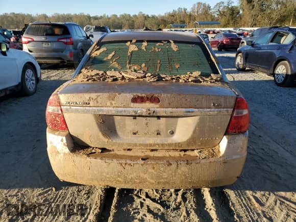 2006 Chevrolet Malibu 1LS z VIN 1G1ZS51F26F217615, wystawiony jako Copart lot #76636774 z przebiegiem Nie podano mil oraz Szkoda całkowita • Salvage title. Historia ofert i sprzedaży dostępna na DreamBid. Obrazek 6.