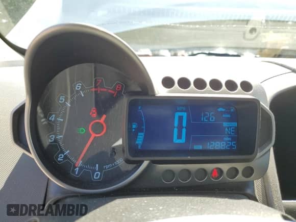 2013 Chevrolet Sonic LT z VIN 1G1JD6SG0D4199810, wystawiony jako Copart lot #63103015 z przebiegiem 128 825 mil mil oraz Szkoda całkowita • Salvage title. Historia ofert i sprzedaży dostępna na DreamBid. Obrazek 9.