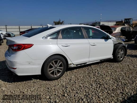 2016 Hyundai Sonata SE with VIN 5NPE24AF2GH274985, listed as a Copart auction lot 84284605 with 160,982 mi miles and Salvage title. Bid and sale history available at DreamBid. Image 3.