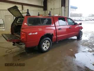 2006 Dodge Dakota SLT с VIN 1D7HW48N26S639797, выставлен на аукционе Copart как лот 77394254 с пробегом Не указан миль и Списание • Salvage title. История ставок и продаж доступна на DreamBid. Изображение 3.