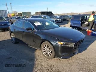 ✅ 2019 Mazda 3 Preferred • VIN: 3MZBPADL3KM105322 • Lot: 43729600. Listed on IAAI with 25,919 mi. Free auction sales archive from the USA and detailed vehicle history report at DreamBid. Image 1.