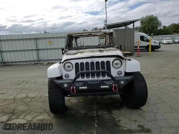 ✅ 2017 Jeep Wrangler Unlimited Rubicon Hard Rock • VIN: 1C4BJWFG0HL543260 • Lot: 82221985. Listed on Copart with Not provided. Free auction sales archive from the USA and detailed vehicle history report at DreamBid. Image 12.