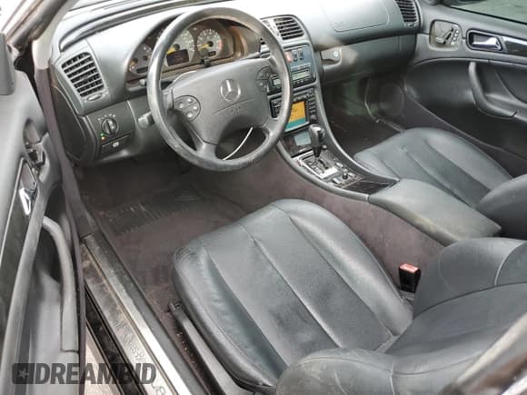 ✅ 2001 Mercedes-Benz CLK 320/430 • VIN: WDBLK70G21T079151 • Lot: 91594035. Wystawiony na Copart z przebiegiem 69 015 mil. Bezpłatny archiwum sprzedaży aukcyjnych z USA i szczegółowy raport historii pojazdu na DreamBid. Zdjęcie 8.