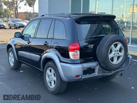 ✅ 2001 Toyota RAV4 • VIN: JTEHH20V010075765 • Лот: 84065375. Опубликован ранее на Copart с пробегом 118 931 миль. Бесплатный доступ к архиву аукционных продаж из США и подробный отчёт об истории автомобиля на DreamBid. Изображение 3.