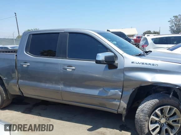 2022 Chevrolet Silverado 1500 LT z VIN 1GCPWCED6NZ192554, wystawiony jako IAAI lot #42653072 z przebiegiem 76 224 mil mil oraz . Historia ofert i sprzedaży dostępna na DreamBid. Obrazek 13.