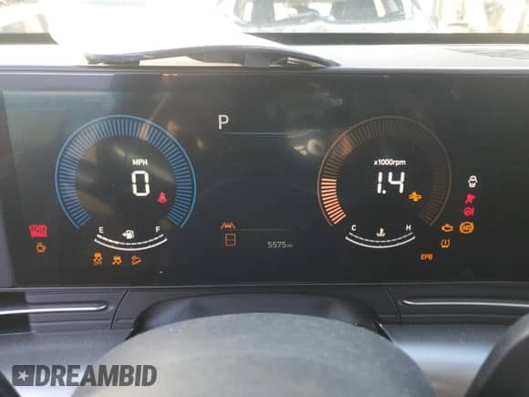 2024 Hyundai Kona SEL with VIN KM8HBCAB3RU156968, listed as a Copart auction lot 86263424 with 5,575 mi miles and Salvage title. Bid and sale history available at DreamBid. Image 9.