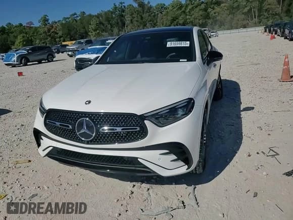✅ 2024 Mercedes-Benz GLC 300 • VIN: W1NKJ4HBXRF099738 • Лот: 91659815. Опубликован ранее на Copart с пробегом 9 352 миль. Бесплатный доступ к архиву аукционных продаж из США и подробный отчёт об истории автомобиля на DreamBid. Изображение 15.