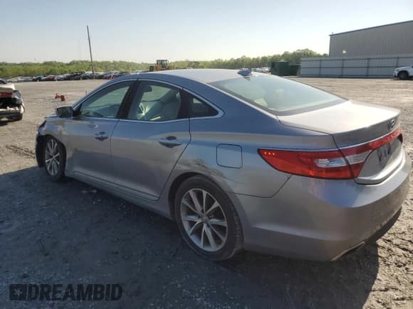 ✅ 2015 Hyundai Azera • VIN: KMHFG4JGXFA483472 • Lot: 52216745. Listed on Copart with 130,758 mi. Free auction sales archive from the USA and detailed vehicle history report at DreamBid. Image 2.