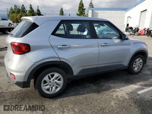 ✅ 2022 Hyundai Venue SE • VIN: KMHRB8A36NU147136 • Lot: 82502065. Listed on Copart with 38,367 mi. Free auction sales archive from the USA and detailed vehicle history report at DreamBid. Image 3.