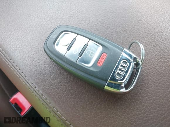 ✅ 2017 Audi A6 Premium Plus • VIN: WAUG8AFCXHN057929 • Lot: 42577676. Wystawiony na IAAI z przebiegiem 95 269 mil. Bezpłatny archiwum sprzedaży aukcyjnych z USA i szczegółowy raport historii pojazdu na DreamBid. Zdjęcie 11.