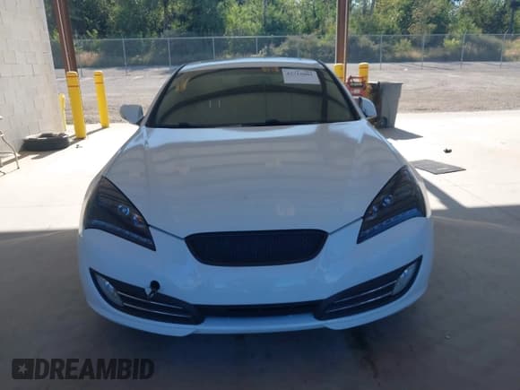 ✅ 2010 Hyundai Genesis Coupe Grand Touring • VIN: KMHHU6KH3AU017247 • Lot: 42715001. Listed on IAAI with 153,442 mi. Free auction sales archive from the USA and detailed vehicle history report at DreamBid. Image 12.