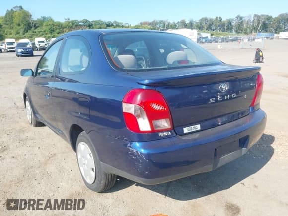 ✅ 2001 Toyota ECHO • VIN: JTDAT123510142094 • Lot: 43156501. Listed on IAAI with 193,668 mi. Free auction sales archive from the USA and detailed vehicle history report at DreamBid. Image 12.