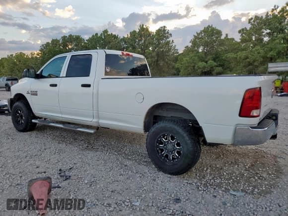 ✅ 2013 Ram 2500 Tradesman • VIN: 3C6UR5HL0DG570897 • Lot: 85524295. Listed on Copart with 102,257 mi. Free auction sales archive from the USA and detailed vehicle history report at DreamBid. Image 2.