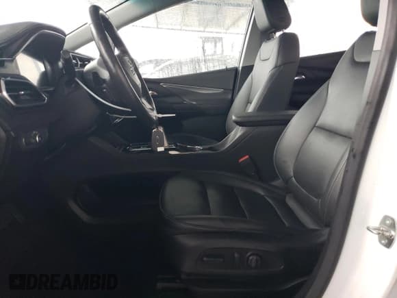 ✅ 2023 Chevrolet Bolt EV 2LT • VIN: 1G1FX6S0XP4137223 • Lot: 41593665. Wystawiony na Copart z przebiegiem 20 653 mil. Bezpłatny archiwum sprzedaży aukcyjnych z USA i szczegółowy raport historii pojazdu na DreamBid. Zdjęcie 7.