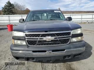 ✅ 2006 Chevrolet Silverado 1500 LT1 • VIN: 1GCEC19Z66E224115 • Лот: 79250084. Опубликован ранее на Copart с пробегом 183 974 миль. Бесплатный доступ к архиву аукционных продаж из США и подробный отчёт об истории автомобиля на DreamBid. Изображение 5.