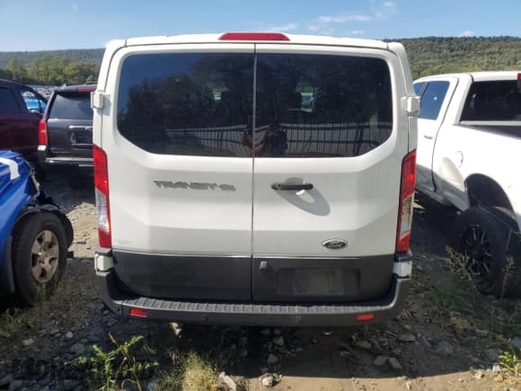 ✅ 2020 Ford Transit Passenger XL • VIN: 1FMZK1Y84LKA08897 • Lot: 80263095. Wystawiony na Copart z przebiegiem 85 681 mil. Bezpłatny archiwum sprzedaży aukcyjnych z USA i szczegółowy raport historii pojazdu na DreamBid. Zdjęcie 6.