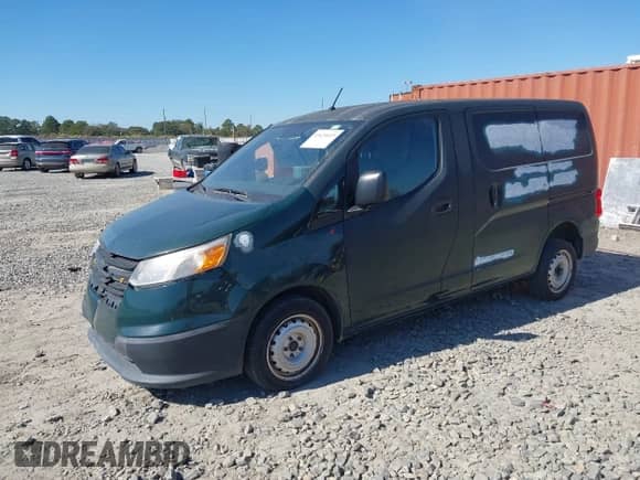 2015 Chevrolet City Express Cargo LS z VIN 3N63M0YN4FK706159, wystawiony jako IAAI lot #43624619 z przebiegiem 307 718 mil mil oraz . Historia ofert i sprzedaży dostępna na DreamBid. Obrazek 2.