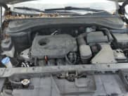 ✅ 2019 Hyundai Santa Fe SE • VIN: 5NMS2CAD0KH131874 • Lot: 57709164. Wystawiony na Copart z przebiegiem 85 500 mil. Bezpłatny archiwum sprzedaży aukcyjnych z USA i szczegółowy raport historii pojazdu na DreamBid. Zdjęcie 12.