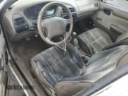 ✅ 1996 Geo Prizm • VIN: 1Y1SK5266TZ039172 • Лот: 47487795. Опубликован ранее на Copart с пробегом 358 307 миль. Бесплатный доступ к архиву аукционных продаж из США и подробный отчёт об истории автомобиля на DreamBid. Изображение 8.