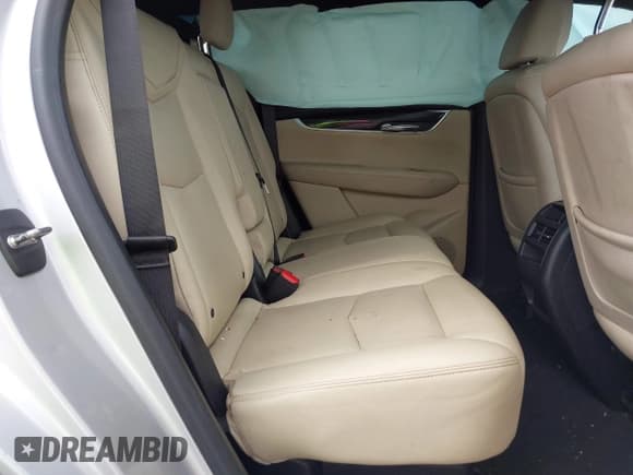 ✅ 2018 Cadillac XT5 FWD • VIN: 1GYKNARS4JZ107208 • Lot: 42745725. Wystawiony na IAAI z przebiegiem 181 971 mil. Bezpłatny archiwum sprzedaży aukcyjnych z USA i szczegółowy raport historii pojazdu na DreamBid. Zdjęcie 8.