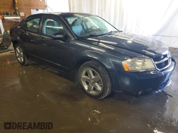 ✅ 2008 Dodge Avenger R/T • VIN: 1B3LC76M18N692244 • Lot: 72253014. Wystawiony na Copart z przebiegiem 190 646 mil. Bezpłatny archiwum sprzedaży aukcyjnych z USA i szczegółowy raport historii pojazdu na DreamBid. Zdjęcie 4.