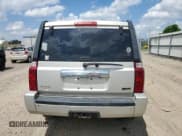 ✅ 2007 Jeep Commander Limited • VIN: 1J8HG58P17C672566 • Lot: 56271385. Listed on Copart with 155,854 mi. Free auction sales archive from the USA and detailed vehicle history report at DreamBid. Image 6.