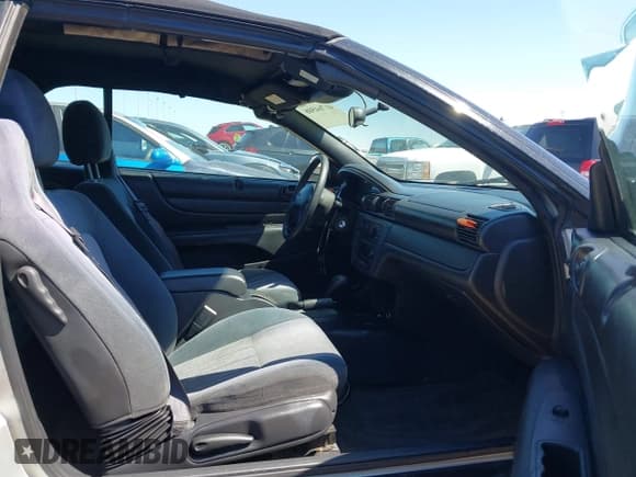 ✅ 2005 Chrysler Sebring • VIN: 1C3EL45RX5N502685 • Lot: 41764508. Listed on IAAI with 161,690 mi. Free auction sales archive from the USA and detailed vehicle history report at DreamBid. Image 5.