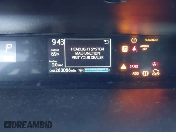 ✅ 2018 Toyota Prius Two • VIN: JTDKDTB32J1600035 • Lot: 43712679. Listed on IAAI with 263,088 mi. Free auction sales archive from the USA and detailed vehicle history report at DreamBid. Image 15.