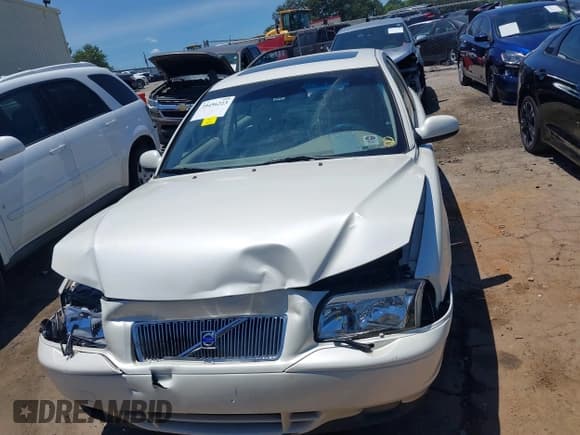 ✅ 2003 Volvo S80 • VIN: YV1TS91Z031304253 • Lot: 39456223. Wystawiony na IAAI z przebiegiem 62 592 mil. Bezpłatny archiwum sprzedaży aukcyjnych z USA i szczegółowy raport historii pojazdu na DreamBid. Zdjęcie 12.