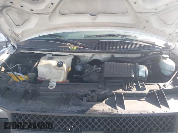 ✅ 2005 Chevrolet Express Cargo • VIN: 1GCGG25V851156671 • Lot: 43833847. Wystawiony na IAAI z przebiegiem 158 231 mil. Bezpłatny archiwum sprzedaży aukcyjnych z USA i szczegółowy raport historii pojazdu na DreamBid. Zdjęcie 10.