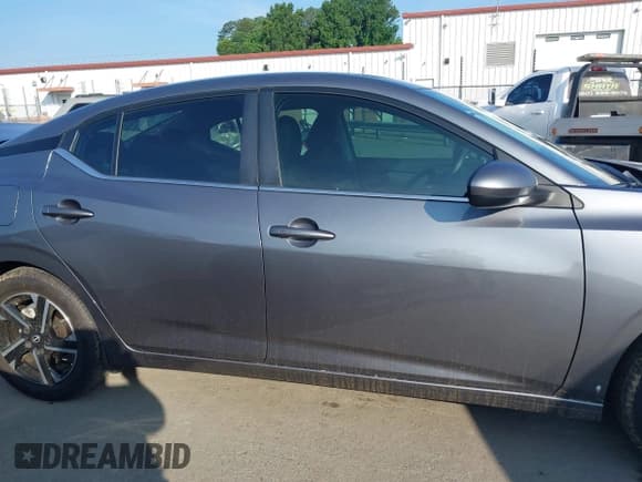 ✅ 2024 Nissan Sentra SV • VIN: 3N1AB8CV6RY326105 • Lot: 42436025. Listed on IAAI with 6,350 mi. Free auction sales archive from the USA and detailed vehicle history report at DreamBid. Image 14.