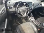 ✅ 2016 Hyundai Veloster • VIN: KMHTC6AD4GU277984 • Lot: 71204564. Wystawiony na Copart z przebiegiem 93 058 mil. Bezpłatny archiwum sprzedaży aukcyjnych z USA i szczegółowy raport historii pojazdu na DreamBid. Zdjęcie 8.