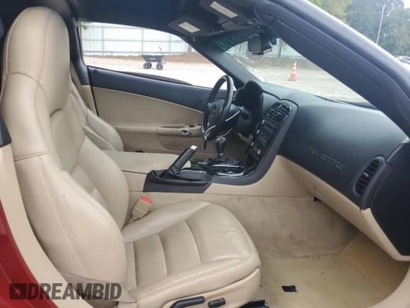 2008 Chevrolet Corvette с VIN 1G1YY26W985118431, выставлен на аукционе Copart как лот 73733624 с пробегом 80 829 миль миль и Списание • Salvage title. История ставок и продаж доступна на DreamBid. Изображение 10.