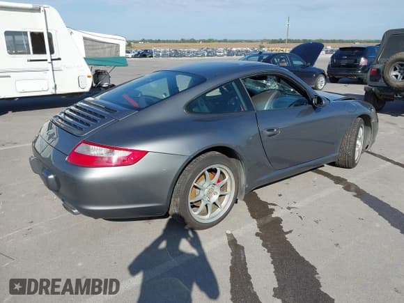 ✅ 2008 Porsche 911 Carrera 997 • VIN: WP0AA29978S710947 • Lot: 43279644. Wystawiony na IAAI z przebiegiem 134 706 mil. Bezpłatny archiwum sprzedaży aukcyjnych z USA i szczegółowy raport historii pojazdu na DreamBid. Zdjęcie 4.