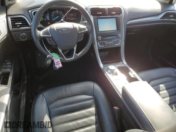 ✅ 2018 Ford Fusion SE • VIN: 3FA6P0LUXJR118844 • Lot: 73201664. Wystawiony na Copart z przebiegiem 135 031 mil. Bezpłatny archiwum sprzedaży aukcyjnych z USA i szczegółowy raport historii pojazdu na DreamBid. Zdjęcie 8.