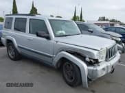 ✅ 2008 Jeep Commander Sport • VIN: 1J8HG48N98C155848 • Lot: 42638687. Wystawiony na IAAI z przebiegiem 187 943 mil. Bezpłatny archiwum sprzedaży aukcyjnych z USA i szczegółowy raport historii pojazdu na DreamBid. Zdjęcie 1.
