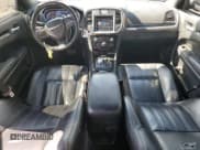 ✅ 2021 Chrysler 300 S • VIN: 2C3CCABG2MH529170 • Лот: 65290625. Опубликован ранее на Copart с пробегом 79 798 миль. Бесплатный доступ к архиву аукционных продаж из США и подробный отчёт об истории автомобиля на DreamBid. Изображение 8.