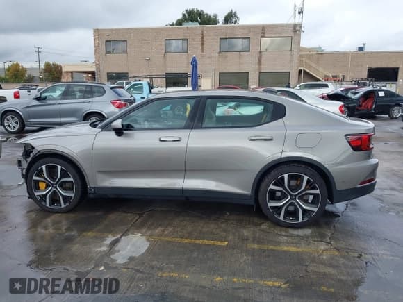 ✅ 2022 Polestar 2 • VIN: LPSED3KA3NL053162 • Lot: 43759857. Wystawiony na IAAI z przebiegiem 23 745 mil. Bezpłatny archiwum sprzedaży aukcyjnych z USA i szczegółowy raport historii pojazdu na DreamBid. Zdjęcie 15.