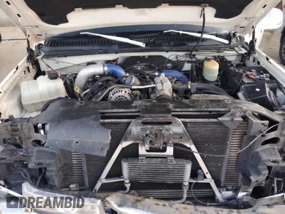 ✅ 2001 Chevrolet Silverado 2500HD LS • VIN: 1GCHC29181E274875 • Лот: 64992165. Опубликован ранее на Copart с пробегом 192 129 миль. Бесплатный доступ к архиву аукционных продаж из США и подробный отчёт об истории автомобиля на DreamBid. Изображение 11.