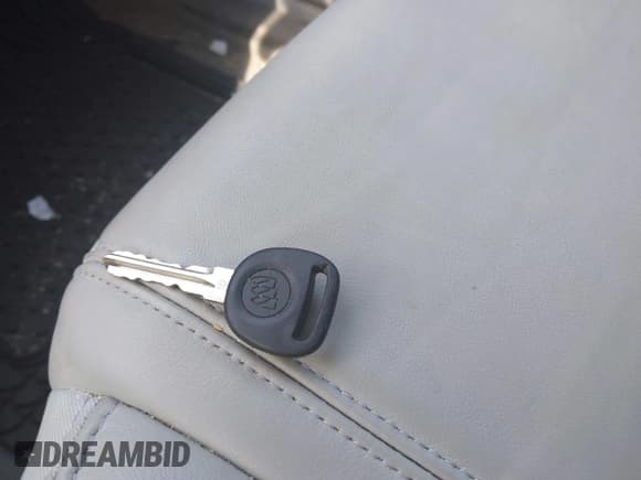 ✅ 2017 Buick Enclave Leather • VIN: 5GAKVBKD4HJ336148 • Lot: 42716385. Listed on IAAI with 76,169 mi. Free auction sales archive from the USA and detailed vehicle history report at DreamBid. Image 11.