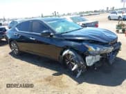 ✅ 2021 Nissan Altima SV • VIN: 1N4BL4DV6MN339390 • Lot: 43137636. Wystawiony na IAAI z przebiegiem 70 066 mil. Bezpłatny archiwum sprzedaży aukcyjnych z USA i szczegółowy raport historii pojazdu na DreamBid. Zdjęcie 1.