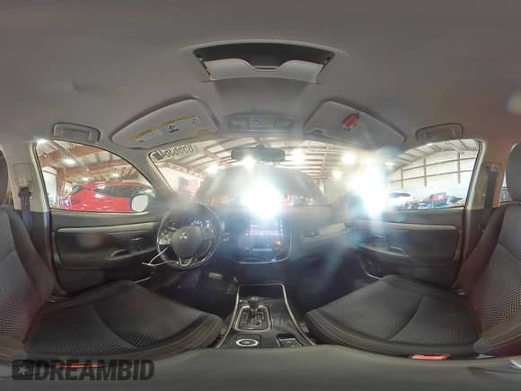 2017 Mitsubishi Outlander SE с VIN JA4AZ3A39HZ035545, выставлен на аукционе Copart как лот 85663645 с пробегом 183 579 миль миль и Чистый • Clean title. История ставок и продаж доступна на DreamBid. Изображение 15.