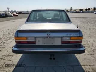 ✅ 1987 BMW 5 Series 535i • VIN: WBADC8407H1723364 • Lot: 59380095. Wystawiony na Copart z przebiegiem 114 805 mil. Bezpłatny archiwum sprzedaży aukcyjnych z USA i szczegółowy raport historii pojazdu na DreamBid. Zdjęcie 6.