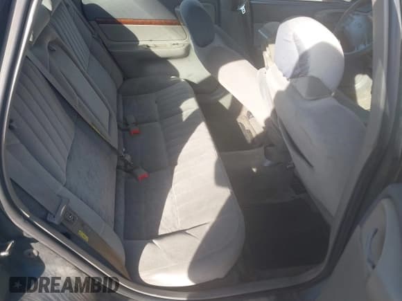 ✅ 2002 Chevrolet Impala • VIN: 2G1WF55E129163672 • Lot: 41305637. Wystawiony na IAAI z przebiegiem 231 272 mil. Bezpłatny archiwum sprzedaży aukcyjnych z USA i szczegółowy raport historii pojazdu na DreamBid. Zdjęcie 8.