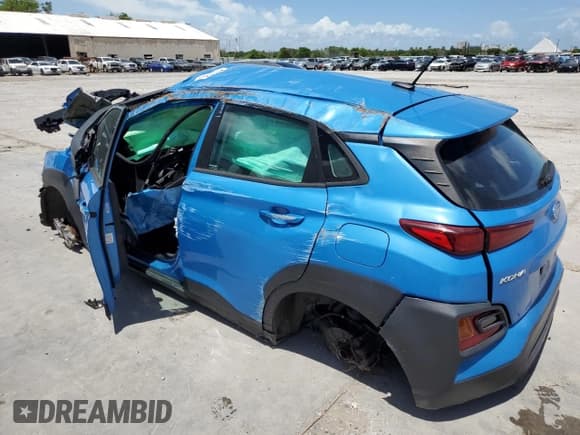 ✅ 2021 Hyundai Kona SE • VIN: KM8K12AA7MU638832 • Лот: 61530124. Опубликован ранее на Copart с пробегом Не указан. Бесплатный доступ к архиву аукционных продаж из США и подробный отчёт об истории автомобиля на DreamBid. Изображение 2.